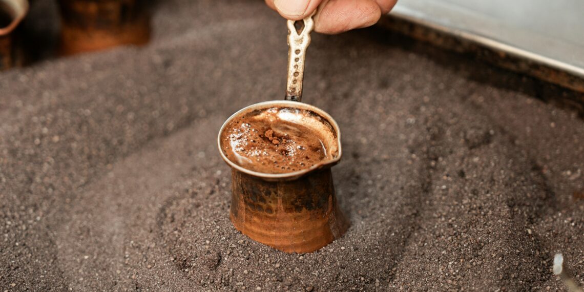 Exploring the Impact of Coffee Brewing Time on Flavor and Aroma