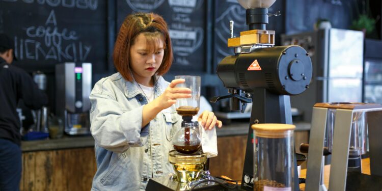 Exploring Traditional vs. Modern Home Brewing Techniques